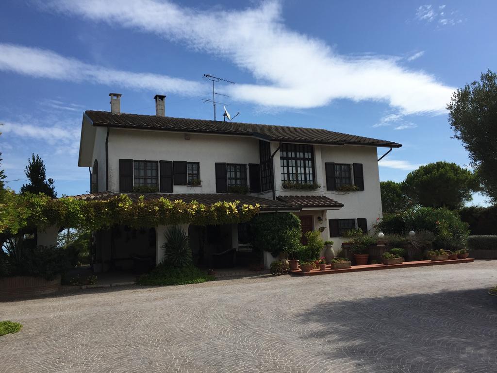 Villa Dolcevita San Costanzo Εξωτερικό φωτογραφία
