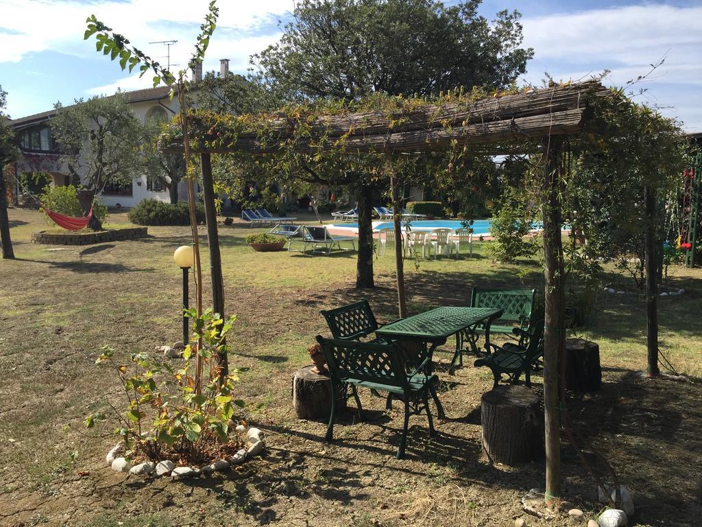 Villa Dolcevita San Costanzo Εξωτερικό φωτογραφία