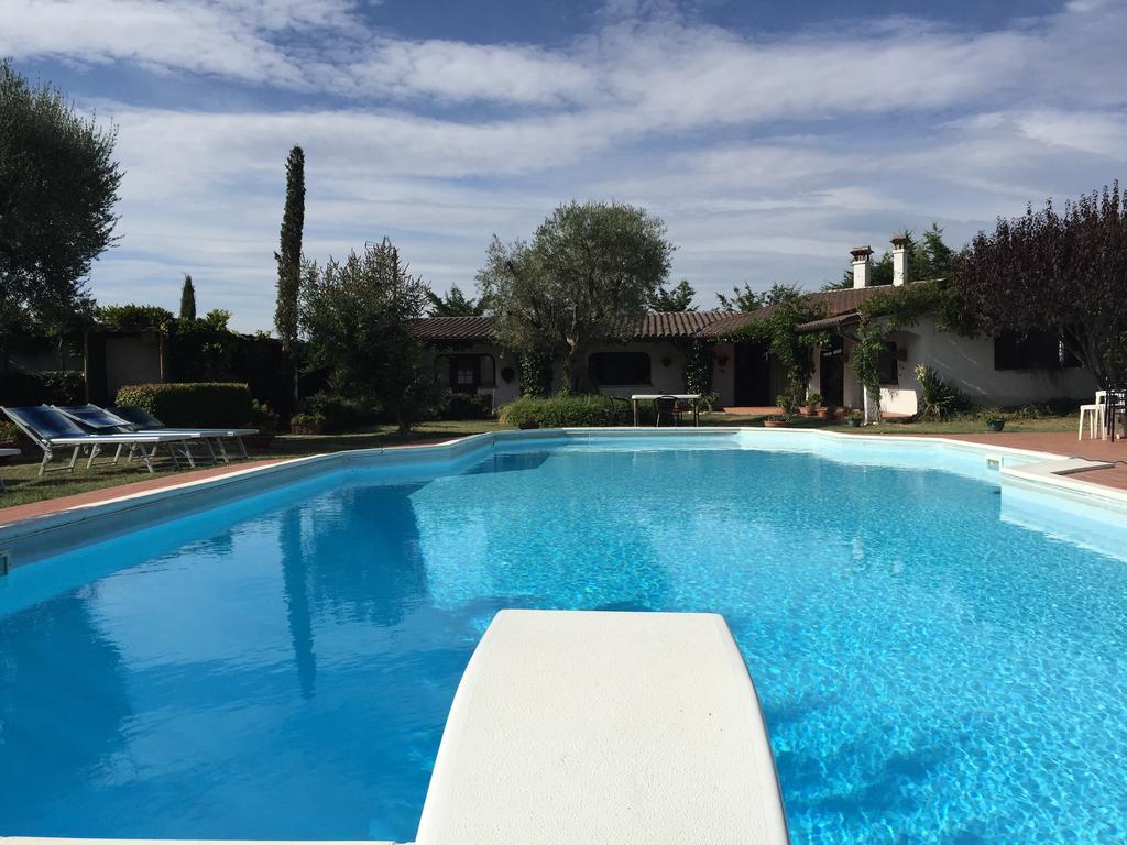 Villa Dolcevita San Costanzo Εξωτερικό φωτογραφία