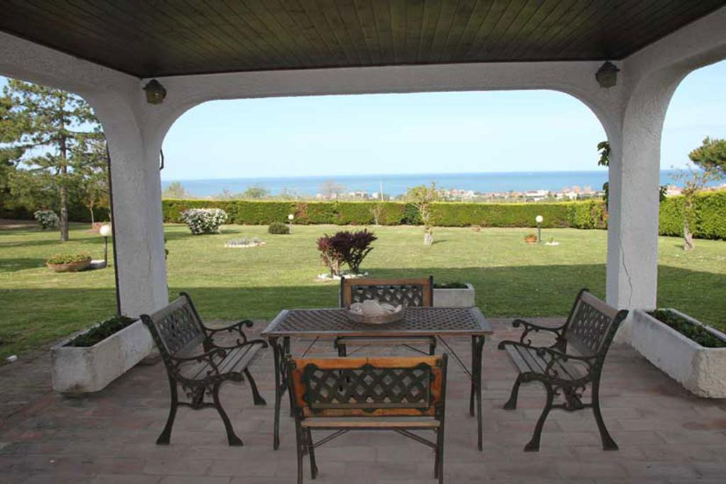 Villa Dolcevita San Costanzo Εξωτερικό φωτογραφία