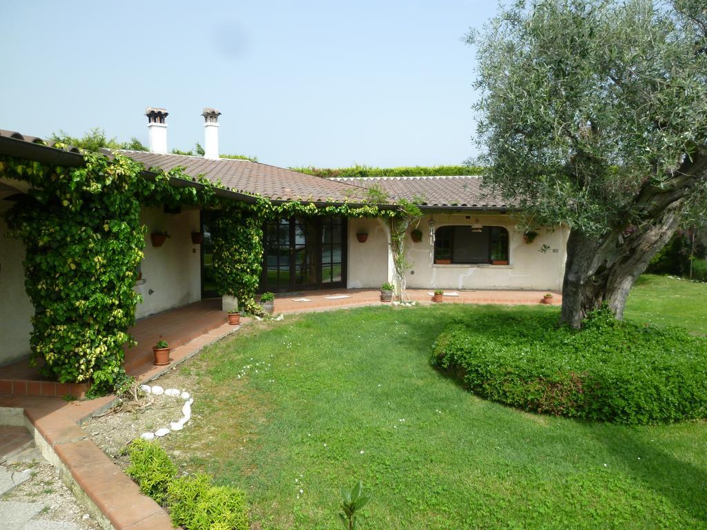 Villa Dolcevita San Costanzo Δωμάτιο φωτογραφία