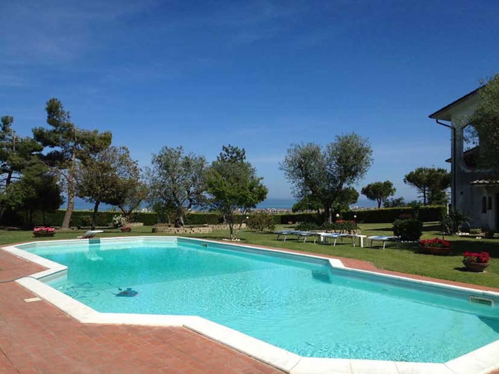 Villa Dolcevita San Costanzo Εξωτερικό φωτογραφία
