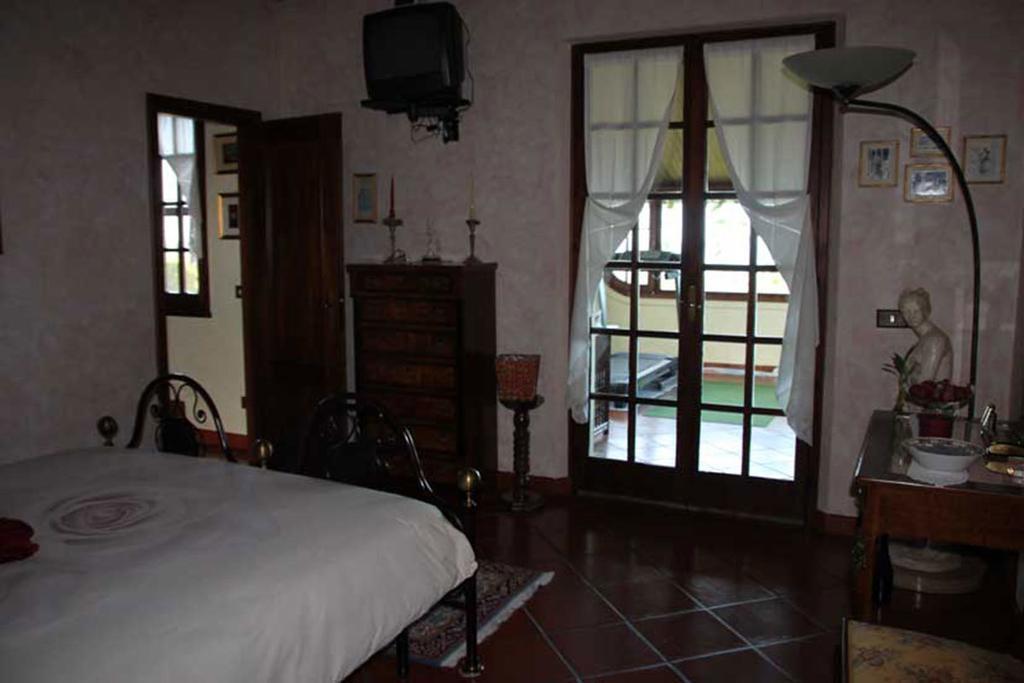 Villa Dolcevita San Costanzo Δωμάτιο φωτογραφία